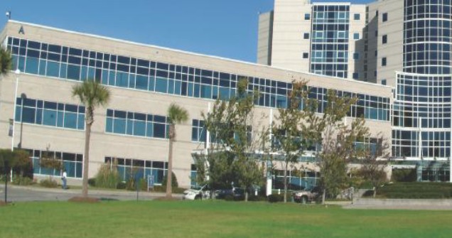 依靠UPS電源 確保醫療設備全天候運行